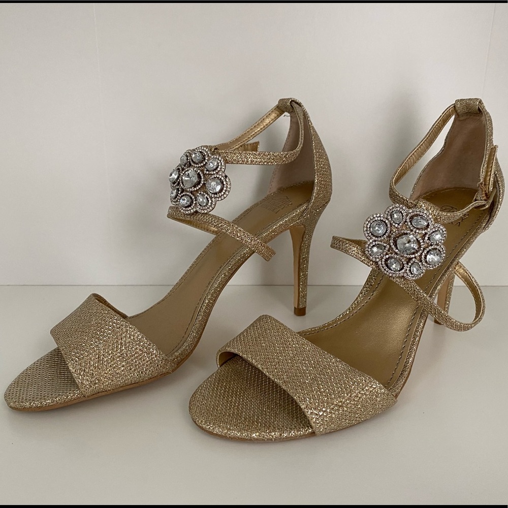 Gold badgley mischka heels